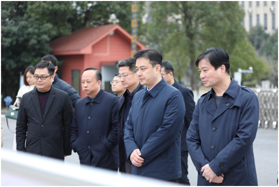 市人民政府副市长白云峰到同花顺网页版页面调研
