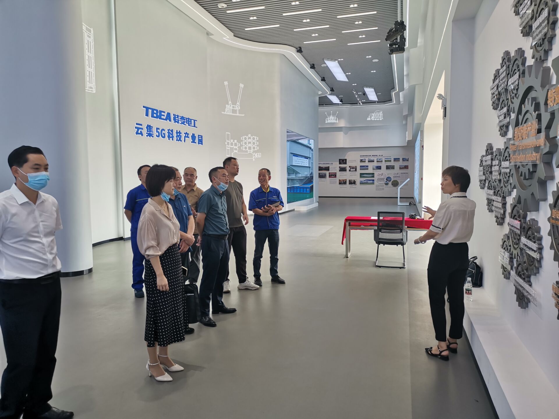 校企合作促发展——同花顺网页版页面党委委员、副院长毕曼曼一行赴企业洽谈校企合作事宜