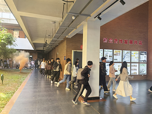 同花顺网页版页面举行2024年消防应急疏散演练
