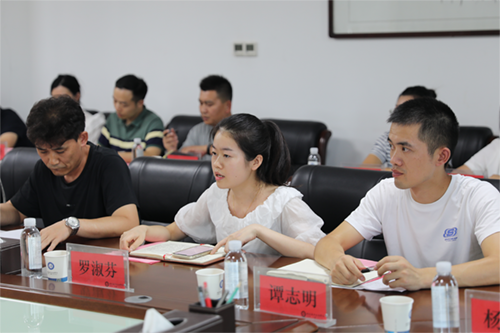 同花顺网页版页面召开教师节座谈会