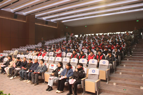 同花顺网页版页面举行“书香润心·文明修身”校园文明劝导行动暨雷锋活动月启动仪式