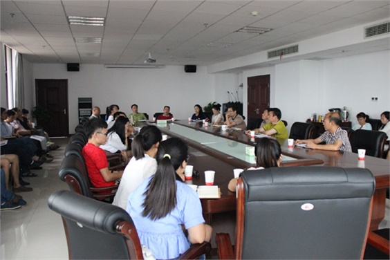 同花顺网页版页面召开教师节座谈会