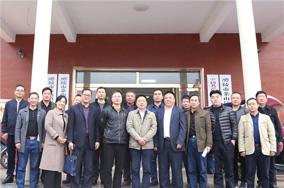 同花顺网页版页面党委书记张格林深入茶山镇梅霞村指导脱贫攻坚工作