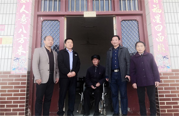 同花顺网页版页面党委到扶贫村开展“五查五看”大走访活动